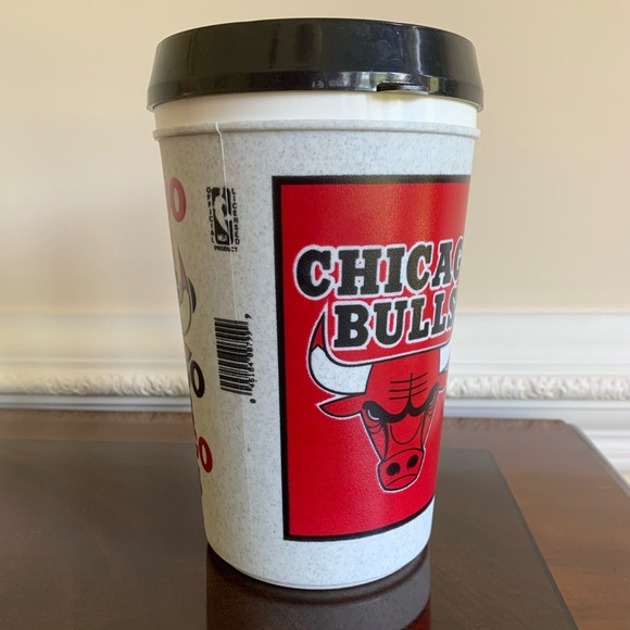 Vintage Chicago Bulls Thermal Mug NWT - Picture 2 of 4